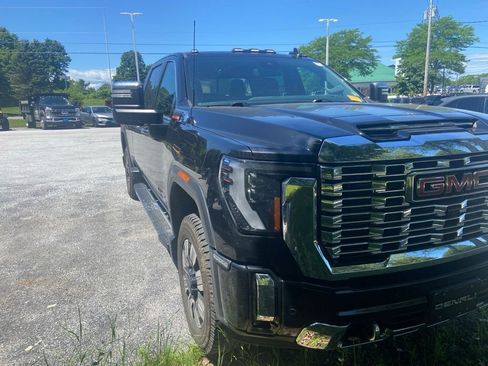 Used 2024 GMC Sierra 3500 Denali AWD/4WD image 1