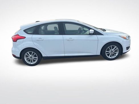 Used 2018 Ford Focus SE w/ Interior Protection Package FWD image 12