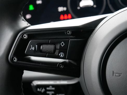 Used 2021 Porsche Taycan 4S w/ Premium Package image 20