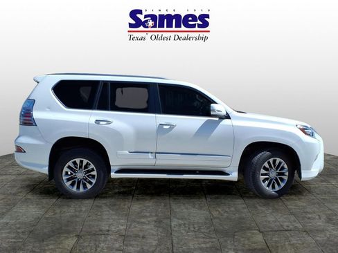 Used 2018 Lexus GX 460 Luxury w/ Preferred Accessory Package image 5