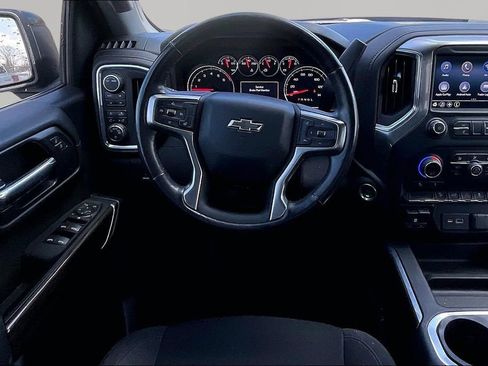 Used 2021 Chevrolet Silverado 1500 LT Trail Boss image 10