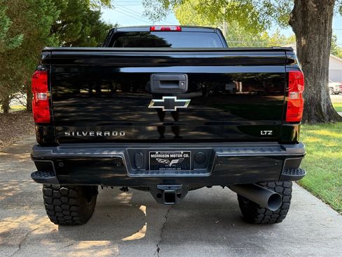 Used 2017 Chevrolet Silverado 2500 LTZ image 44