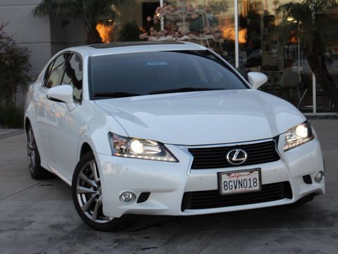 Used 2015 Lexus GS 350 w/ Premium Package image 2
