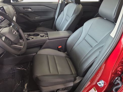 New 2026 Nissan Rogue Dark Armor AWD/4WD image 15