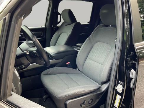 Used 2022 RAM 1500 Big Horn AWD/4WD image 15