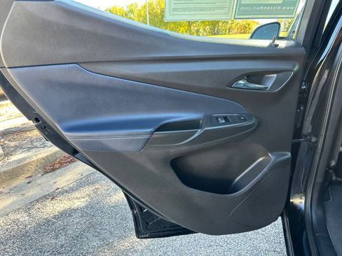 Used 2022 Chevrolet Bolt EUV Premier image 21