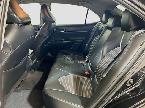 Used 2024 Toyota Camry SE image 20