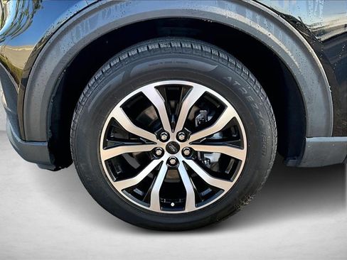 Used 2022 Ford Explorer ST-Line w/ Class IV Trailer Tow Package image 10