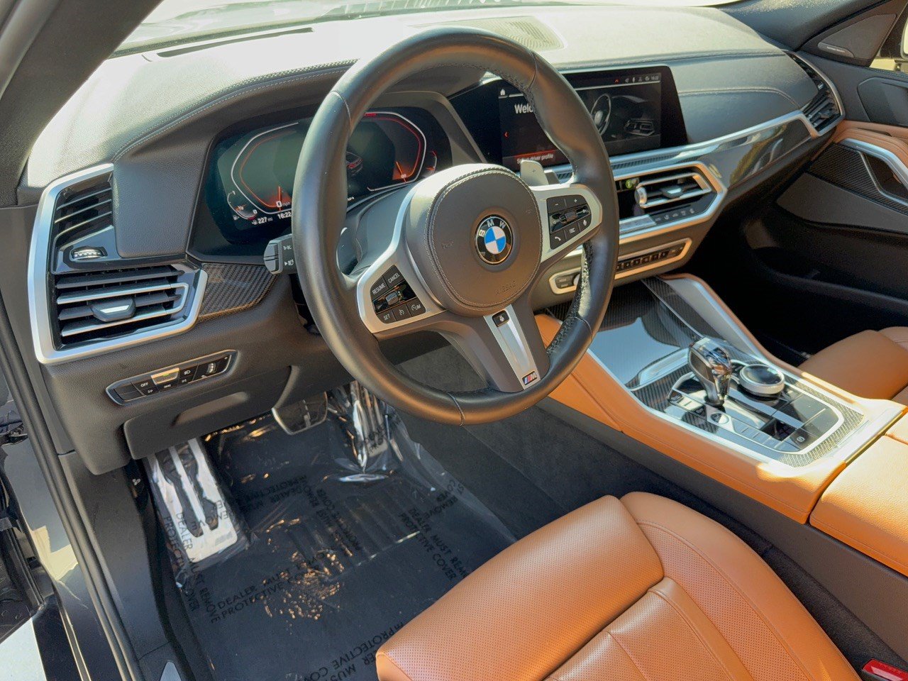 Used 2022 BMW X6 M50i w/ Executive Package AWD/4WD image 4