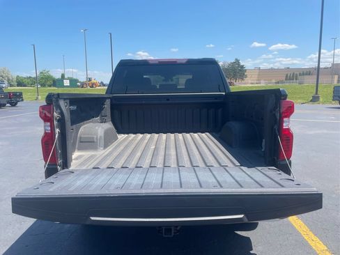 Used 2024 Chevrolet Silverado 1500 LT AWD/4WD image 21