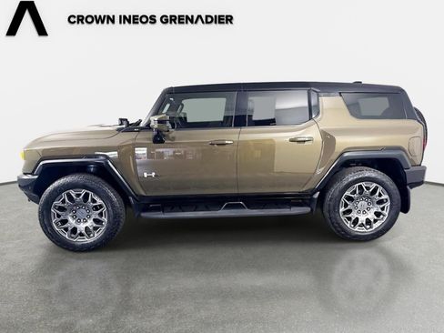 Used 2025 GMC Hummer EV 3X w/ LPO, Cargo Utility Package AWD/4WD image 8