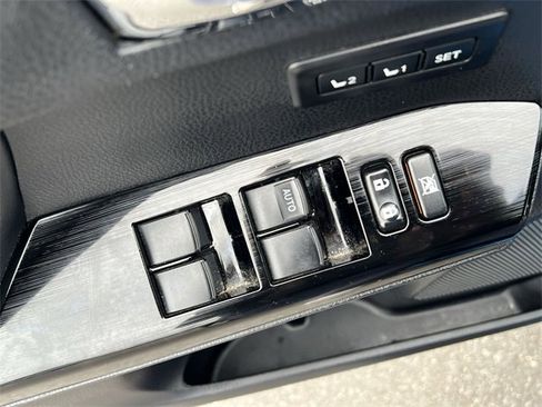 Used 2016 Toyota RAV4 Limited w/ Advanced Technology Package image 26