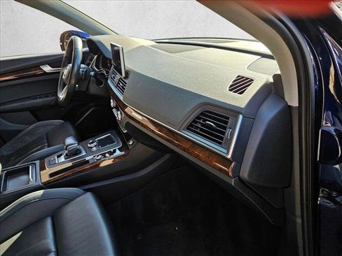 Used 2018 Audi Q5 2.0T Premium Plus w/ Premium Plus Package image 25