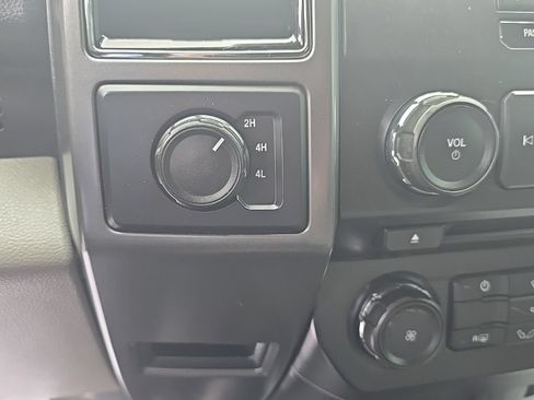 Used 2018 Ford F150 XLT AWD/4WD image 17