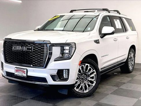 Used 2023 GMC Yukon Denali Ultimate AWD/4WD image 12