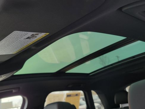 Used 2025 Audi Q3 2.0T Premium Plus w/ Premium Plus Package image 33