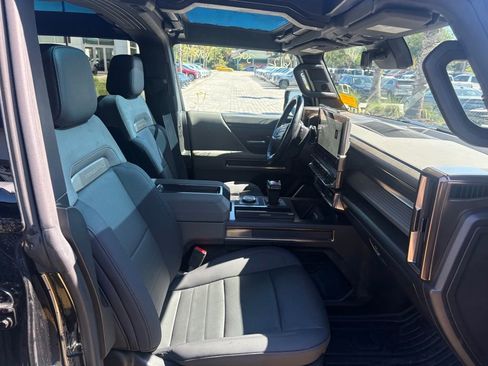 Used 2024 GMC Hummer EV 2X AWD/4WD image 18