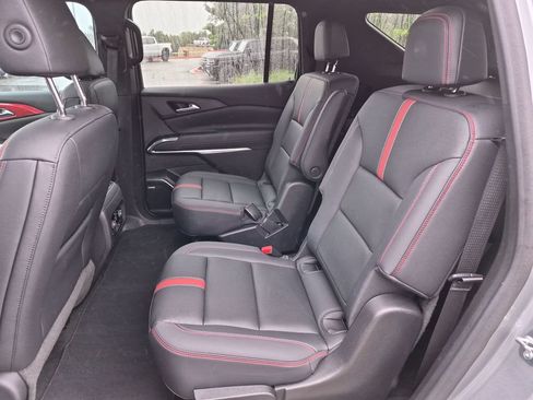Certified 2024 Chevrolet Traverse RS AWD/4WD image 38