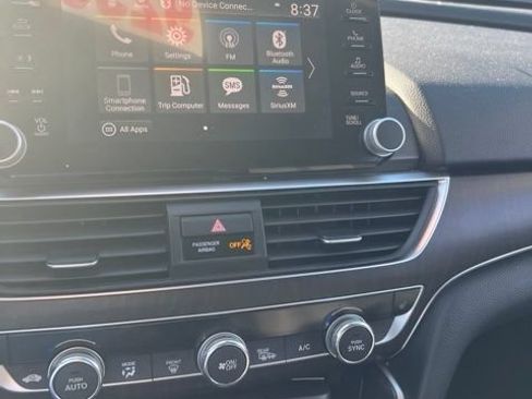 Used 2018 Honda Accord EX image 3