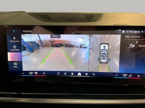 Used 2024 BMW X7 xDrive40i w/ M Sport Package AWD/4WD image 27