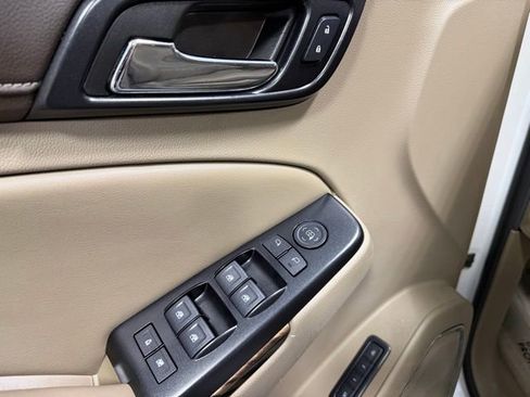 Used 2019 GMC Yukon SLT image 22