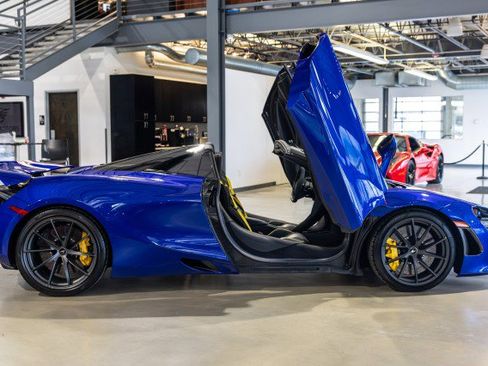 Used 2021 McLaren 720S Performance RWD image 7