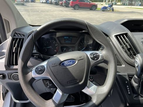 Used 2018 Ford Transit 150 XL RWD image 19
