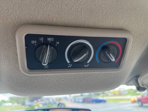 Used 2005 Chevrolet Express 3500 Extended Passenger w/ LS Preferred Equipment Group image 15