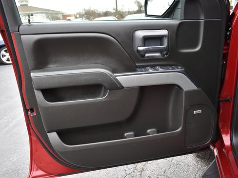 Used 2018 Chevrolet Silverado 1500 LT w/ All Star Edition image 36