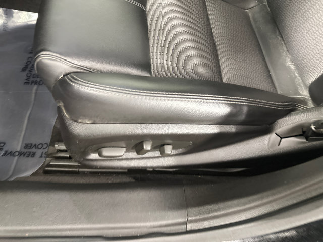 Used 2014 Chevrolet Impala LT w/ Convenience Package FWD image 5