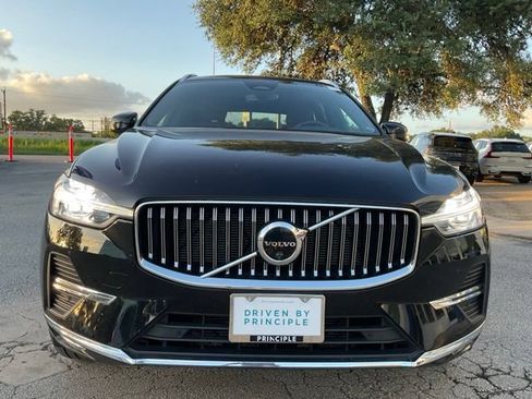 Certified 2023 Volvo XC60 B5 Plus w/ Protection Package Premier FWD image 2