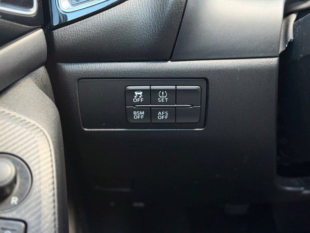 Used 2014 MAZDA MAZDA3 s Grand Touring FWD image 26