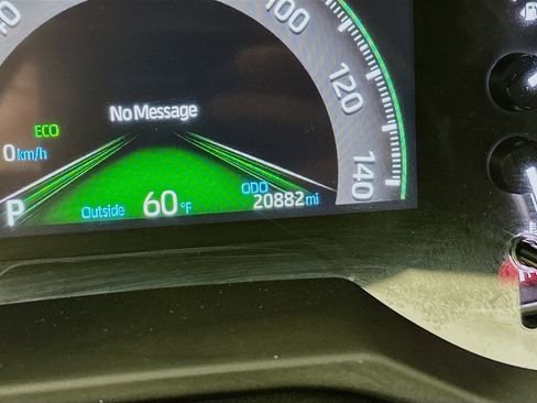 Used 2025 Toyota RAV4 LE image 18