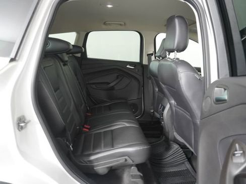 Used 2019 Ford Escape Titanium image 39