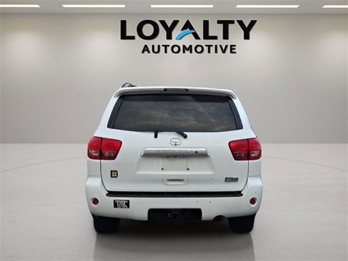 Used 2016 Toyota Sequoia Limited image 4