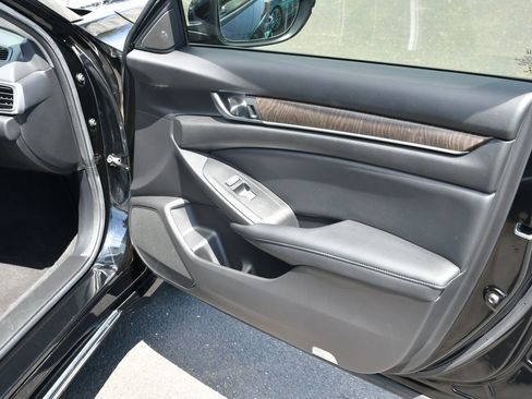 Used 2021 Honda Accord EX-L image 22