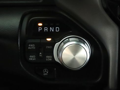Used 2022 RAM 1500 Laramie AWD/4WD image 16