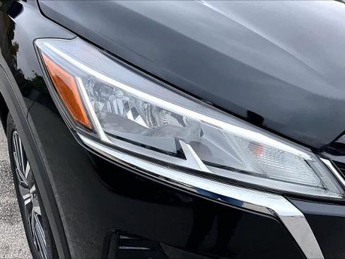 Certified 2021 Nissan Kicks SV image 26