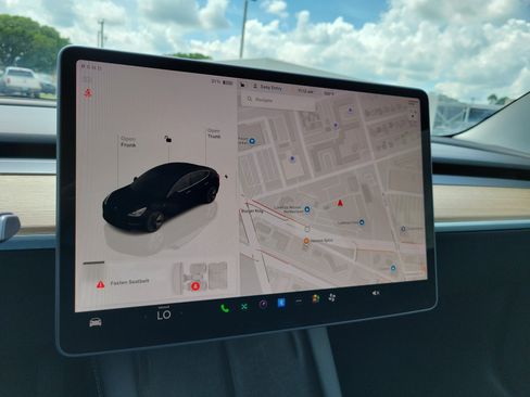 Used 2023 Tesla Model 3 Standard Range RWD image 6