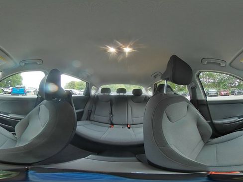 Used 2025 Kia K4 FWD image 42