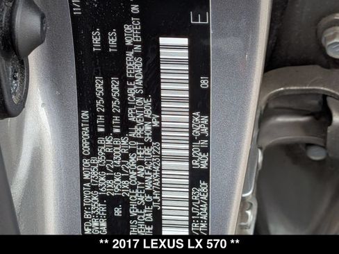 Used 2017 Lexus LX 570 4WD image 29