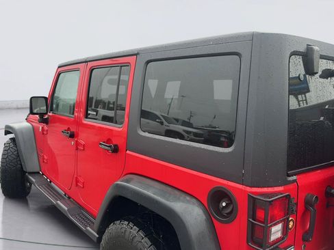 Used 2015 Jeep Wrangler Unlimited Sport w/ Quick Order Package 24S AWD/4WD image 3