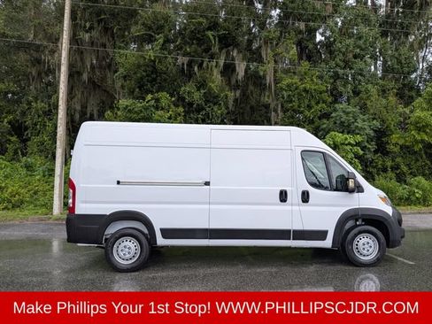Used 2026 RAM ProMaster 2500 w/ Convenience Group FWD image 2