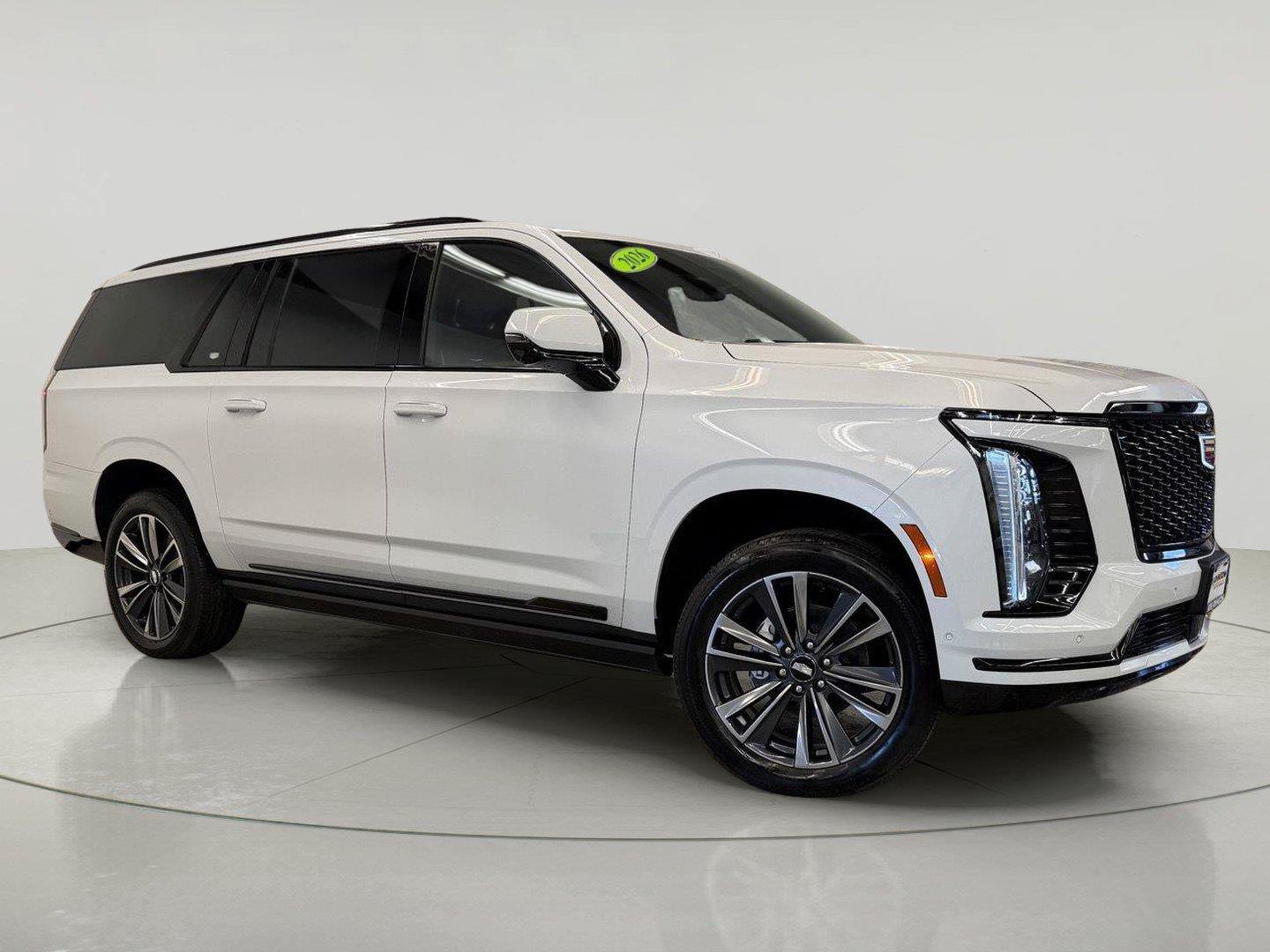 Used 2026 Cadillac Escalade ESV Sport AWD/4WD image 11