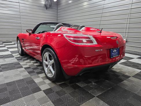 Used 2008 Saturn Sky Red Line RWD image 8