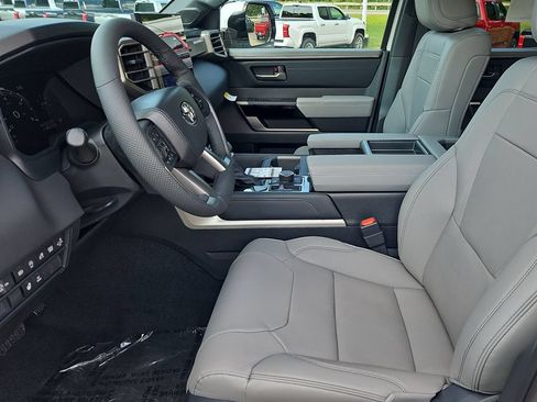 New 2026 Toyota Tundra Limited AWD/4WD image 22