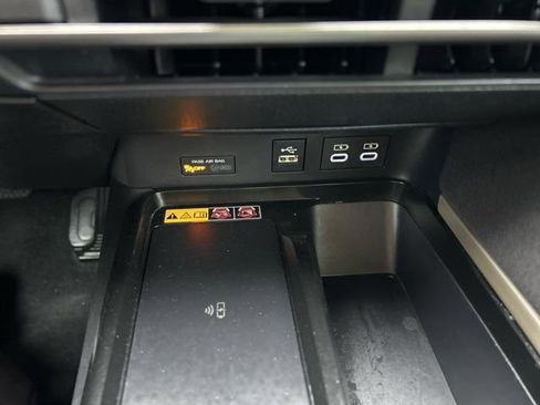 Used 2025 Toyota Camry LE image 15