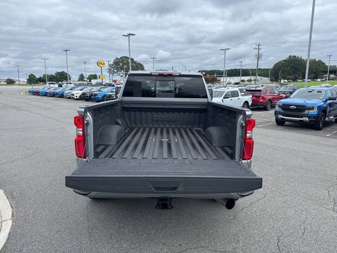 Used 2024 Chevrolet Silverado 2500 High Country w/ Z71 Off-Road Package image 5
