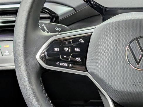 Used 2023 Volkswagen ID.4 2WD image 31