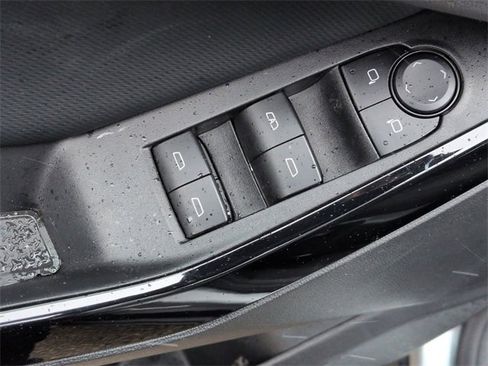 Used 2025 Chevrolet Equinox LT image 15